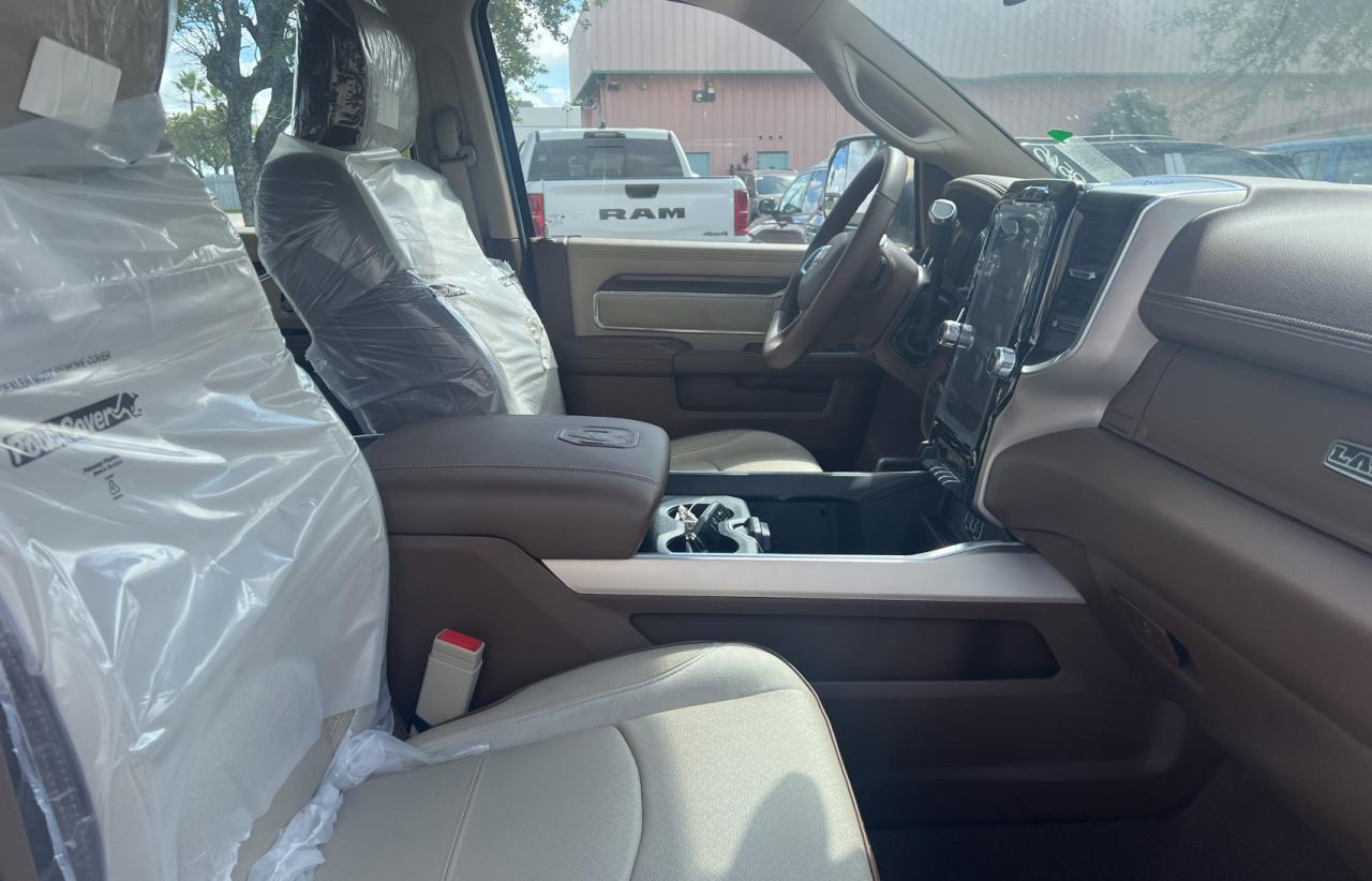 2022 RAM 3500, Laramie