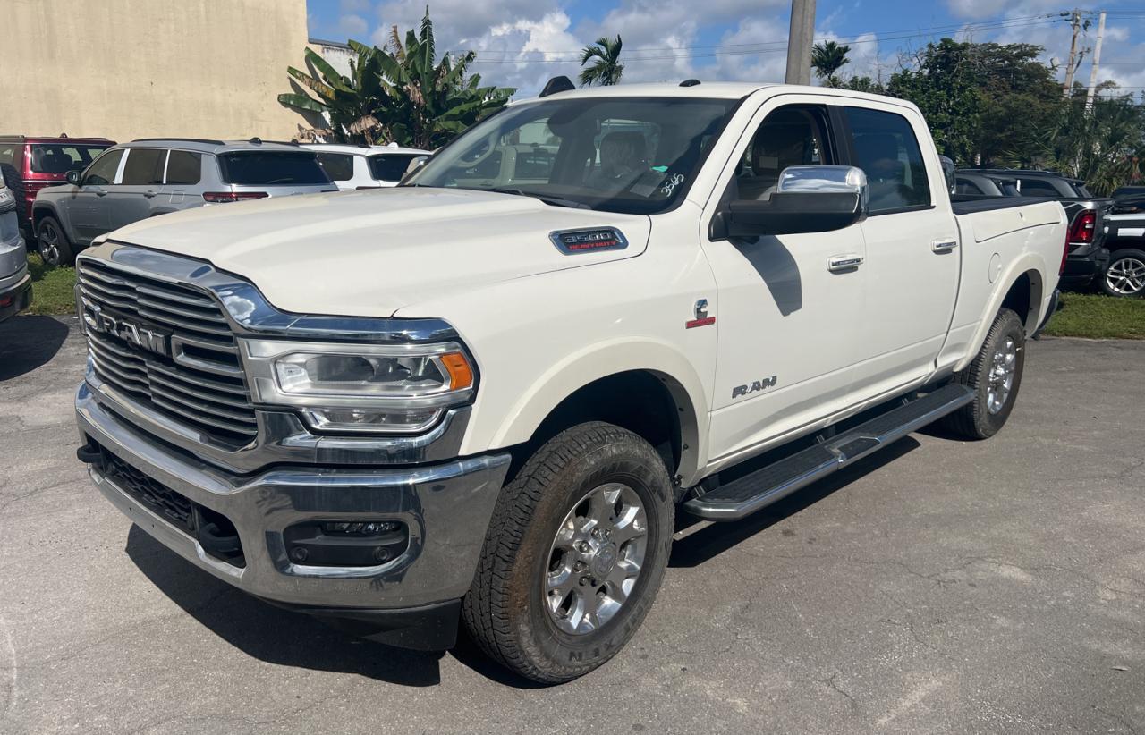2022 RAM 3500, Laramie