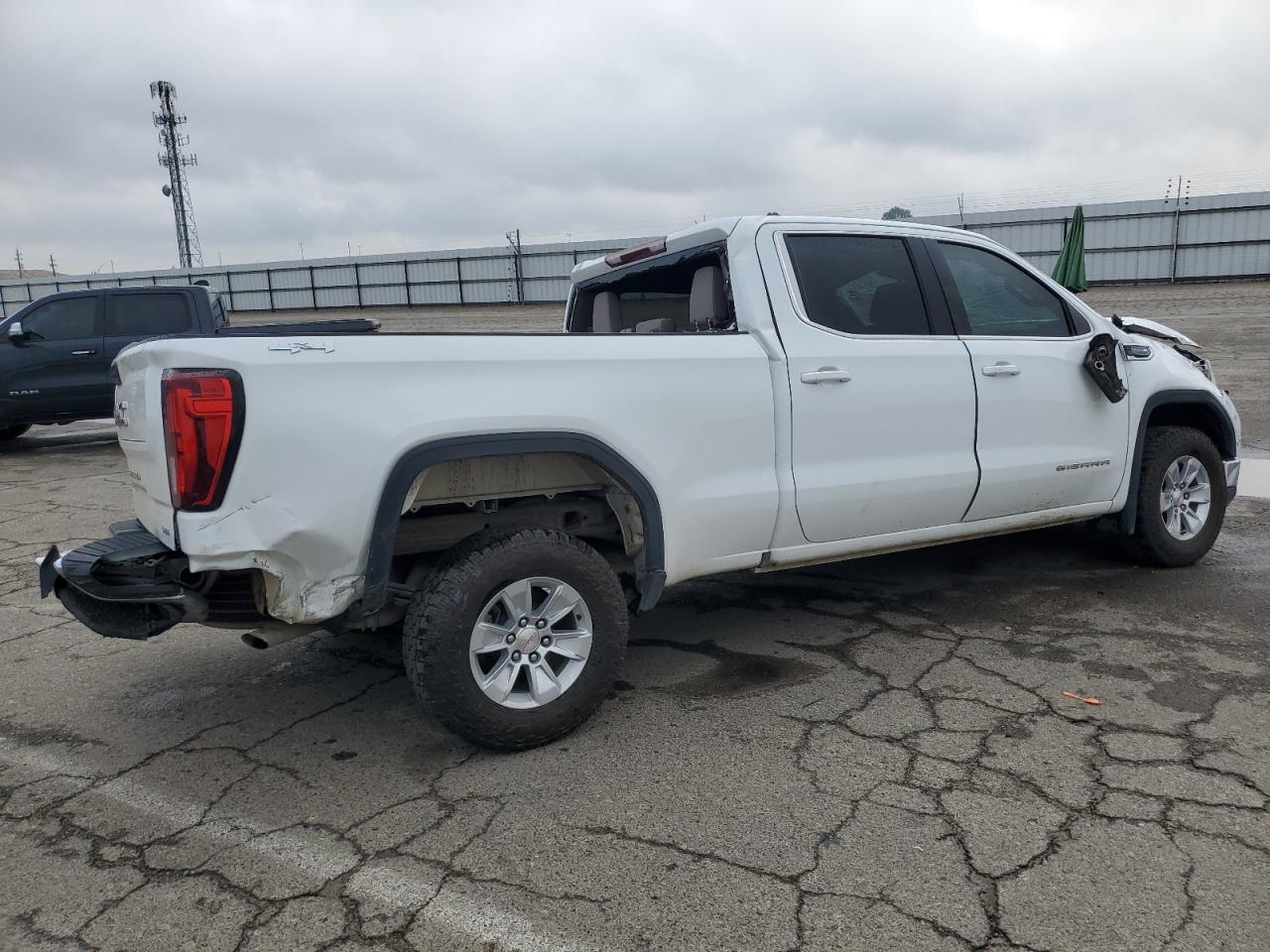 2022 GMC Sierra, K1500 Sle