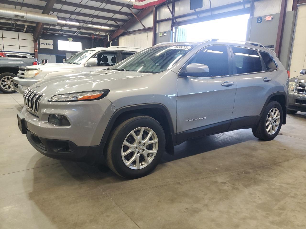 2015 Jeep Cherokee, Latitude