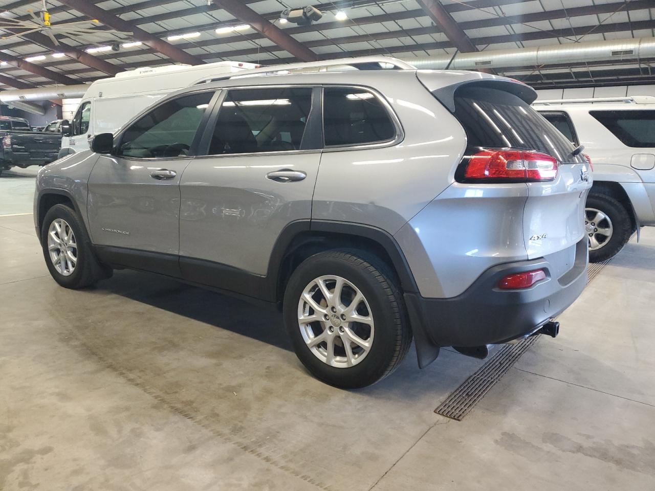 2015 Jeep Cherokee, Latitude