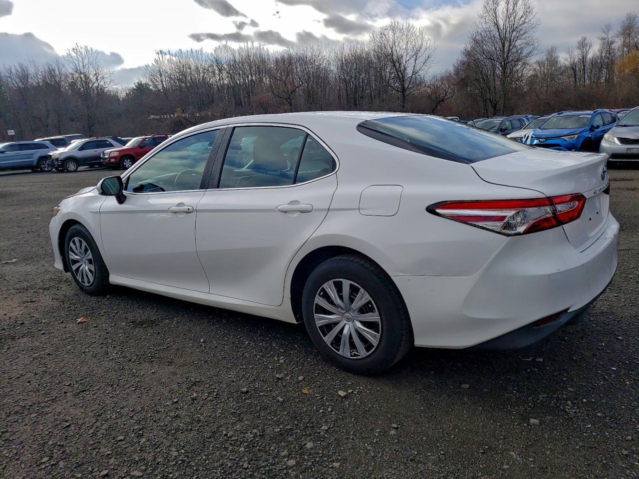 2018 Toyota Camry, L