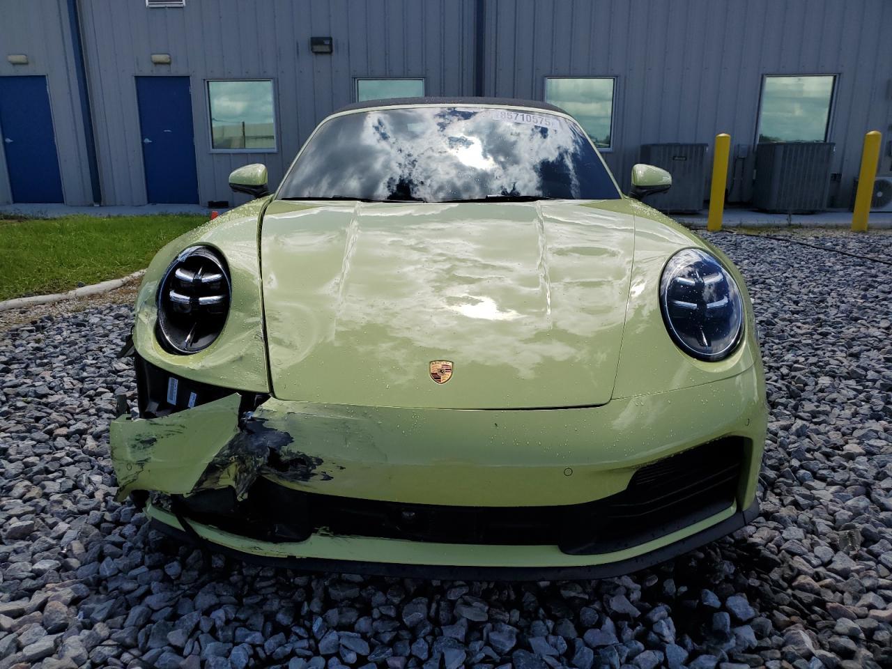 2025 Porsche 911, Carrera