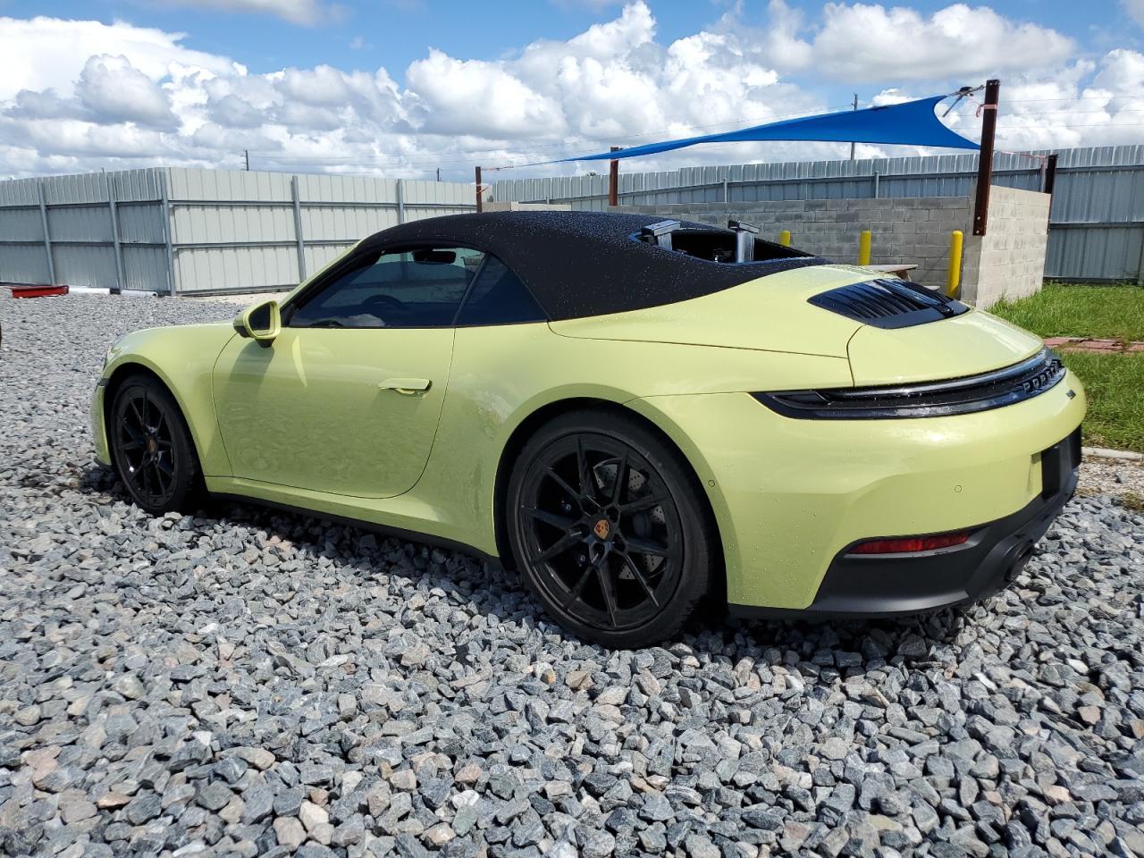 2025 Porsche 911, Carrera