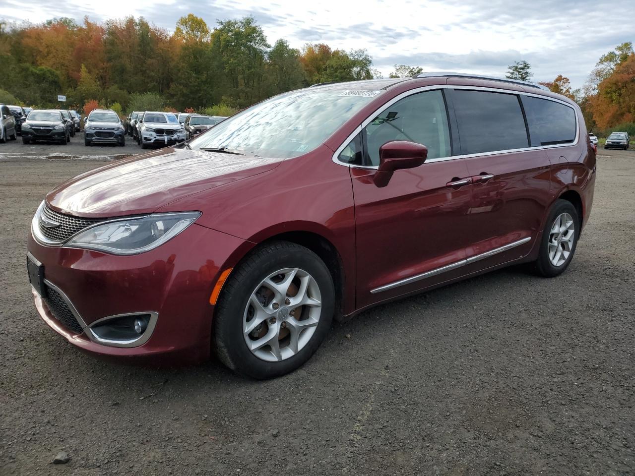 2019 Chry Pacifica, Touring L...