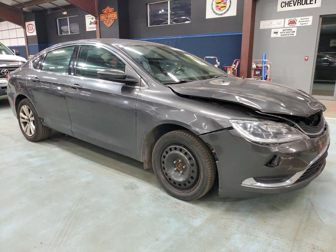 2015 Chrysler 200, Limited