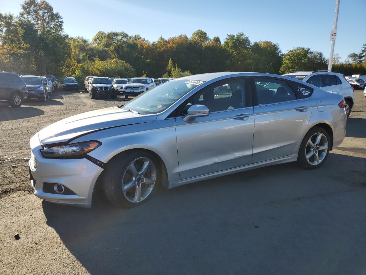 2016 Ford Fusion, SE