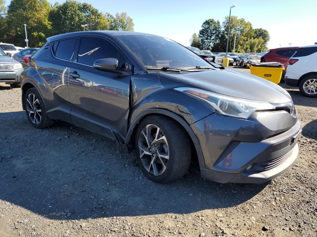 2019 Toyota C-HR, Xle