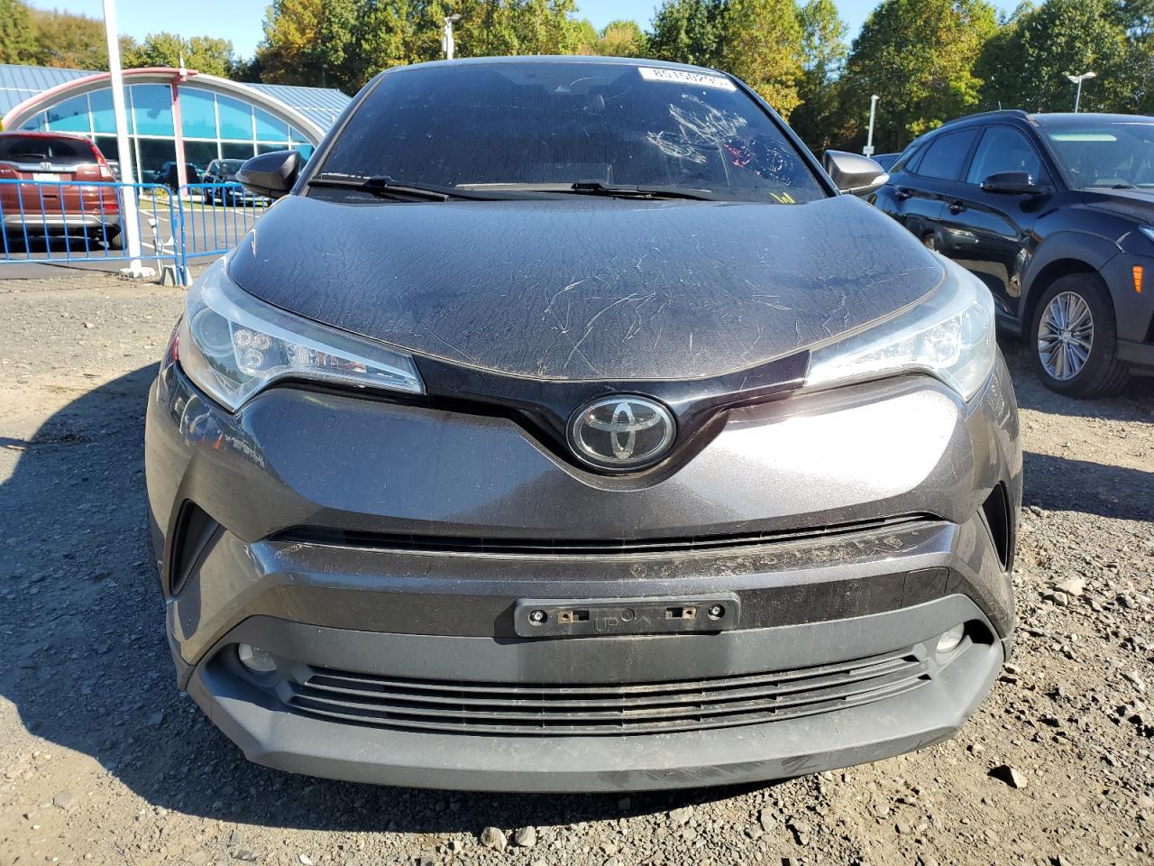 2019 Toyota C-HR, Xle