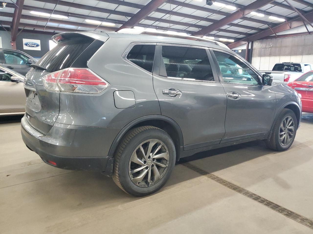 2015 Nissan Rogue, S