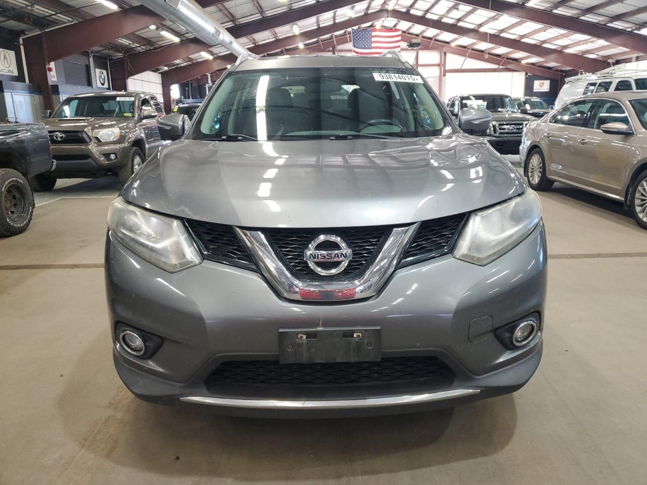 2015 Nissan Rogue, S
