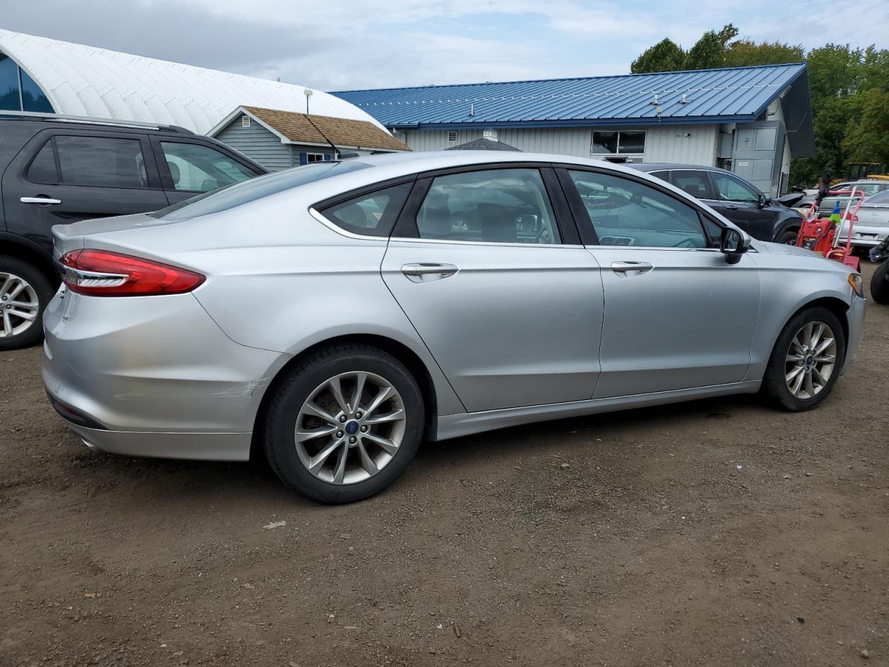 2017 Ford Fusion, SE
