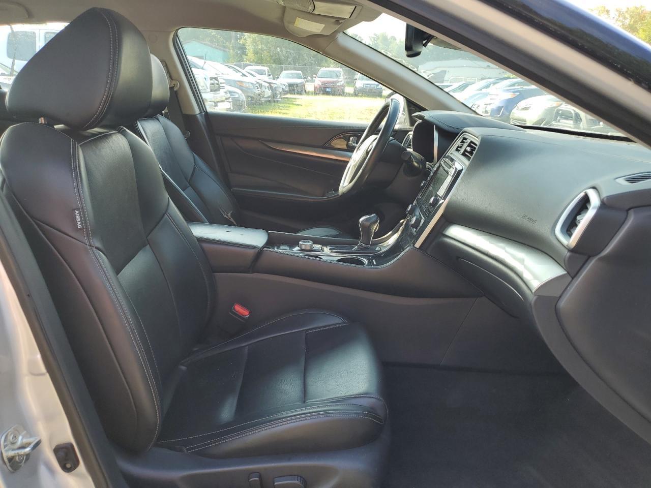 2020 Niss Maxima, SV