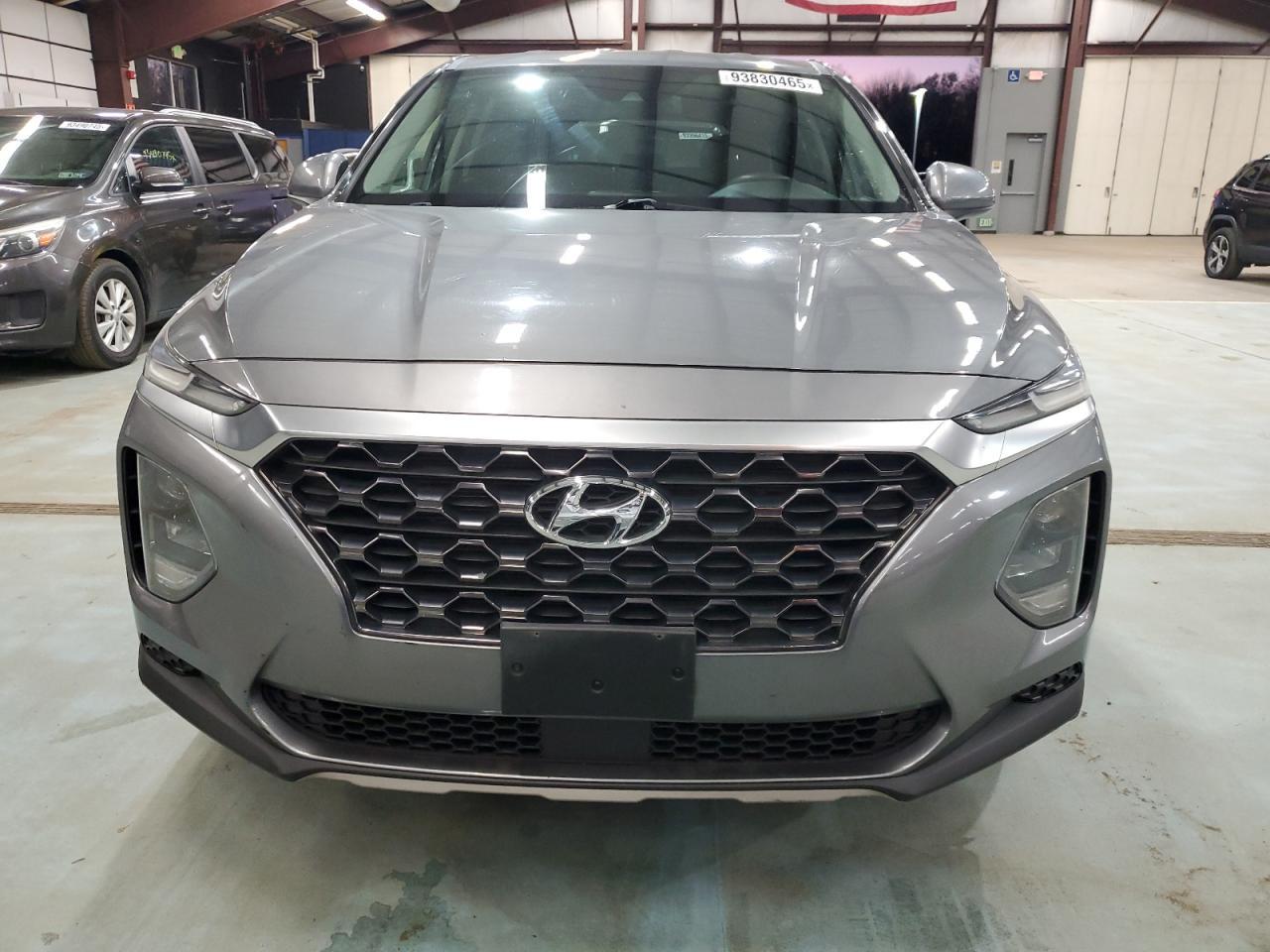 2019 Hyundai Santa Fe, SE