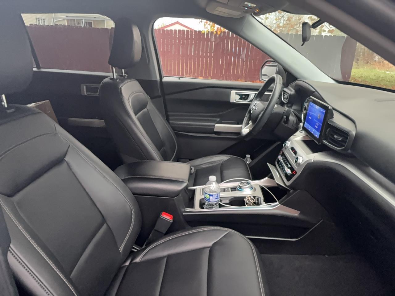 2022 Ford Explorer, Xlt