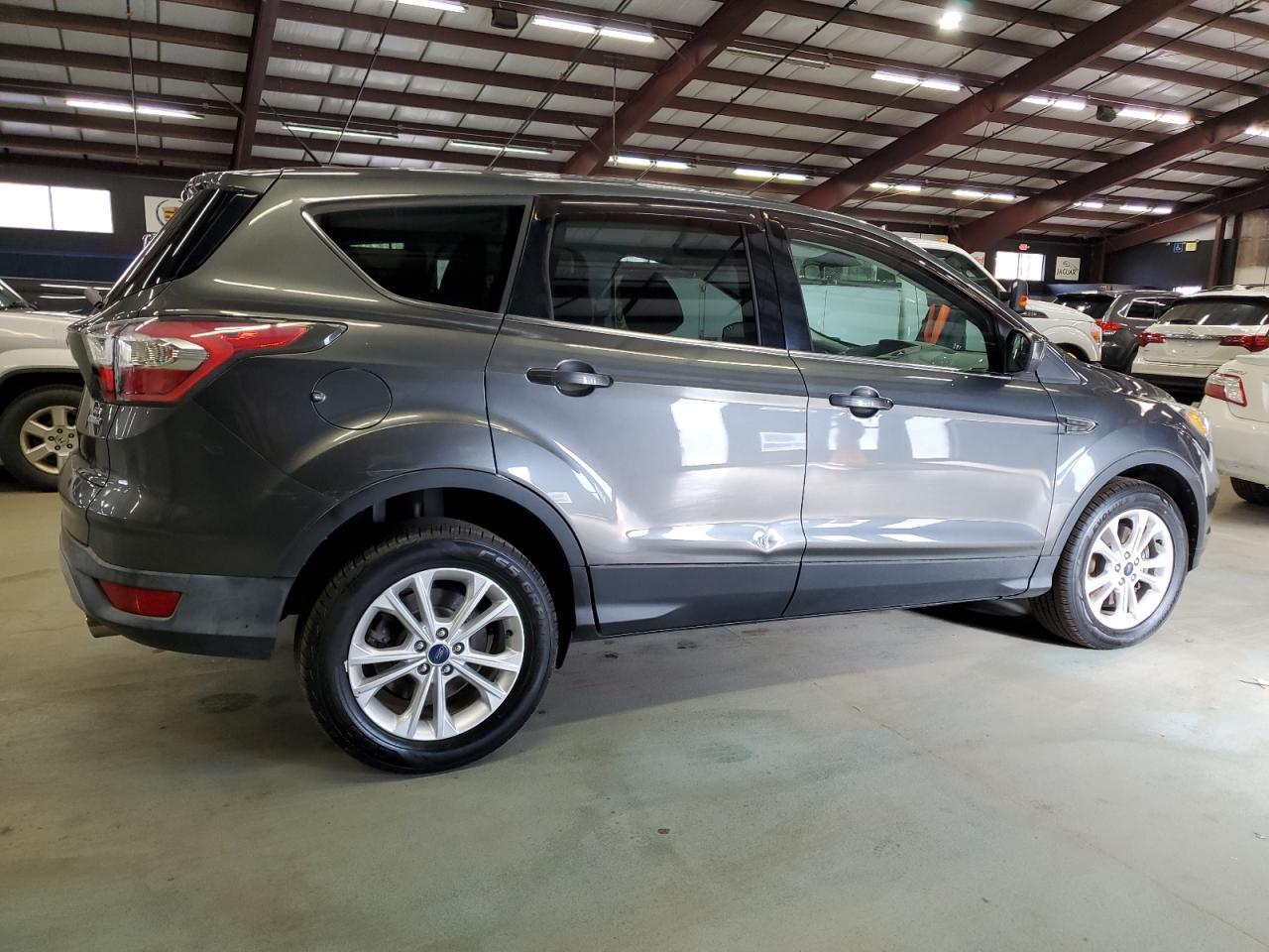 2017 Ford Escape, SE