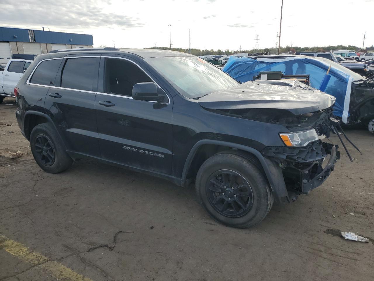 2020 Jeep Grand Cherokee, Laredo