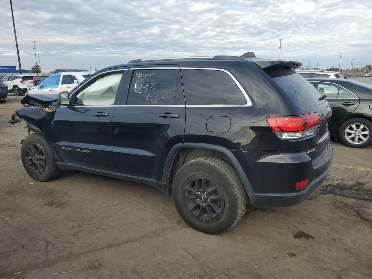 2020 Jeep Grand Cherokee, Laredo