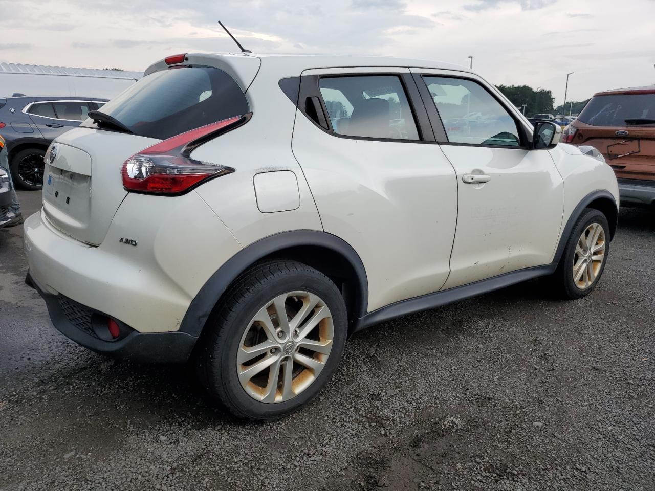 2015 Nissan Juke, S