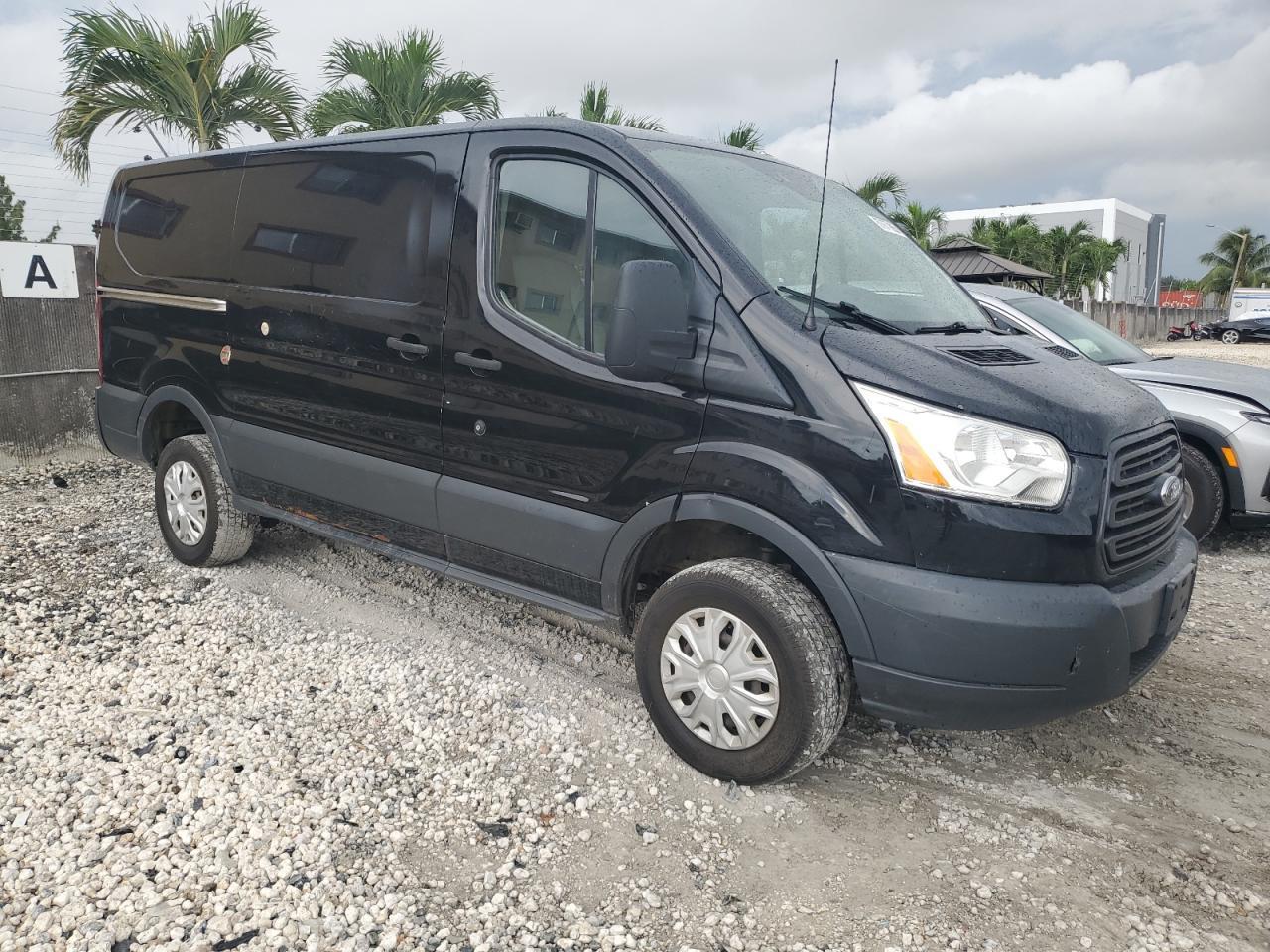 2018 Ford Transit, T-150