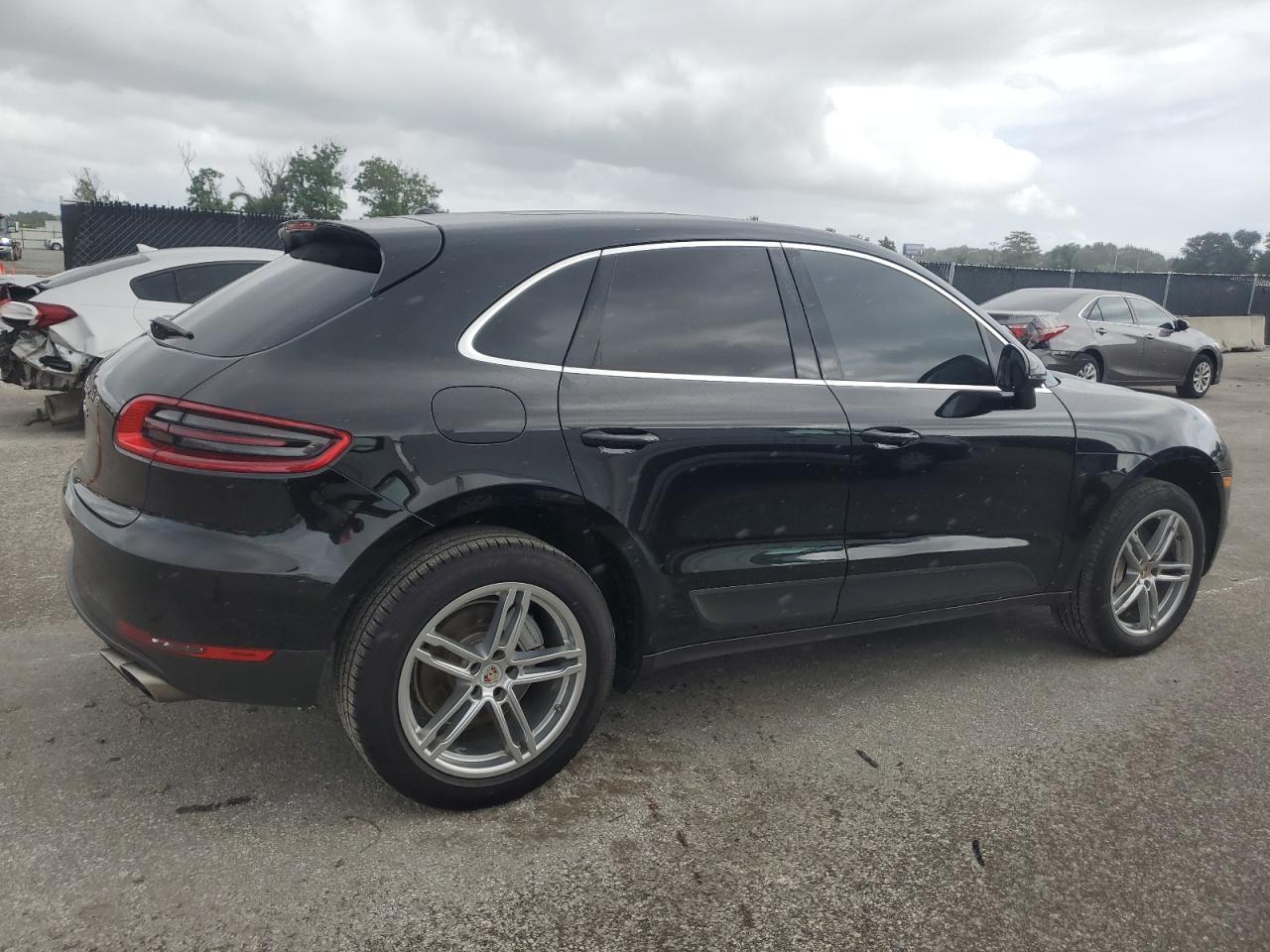2015 Porsche Macan, S