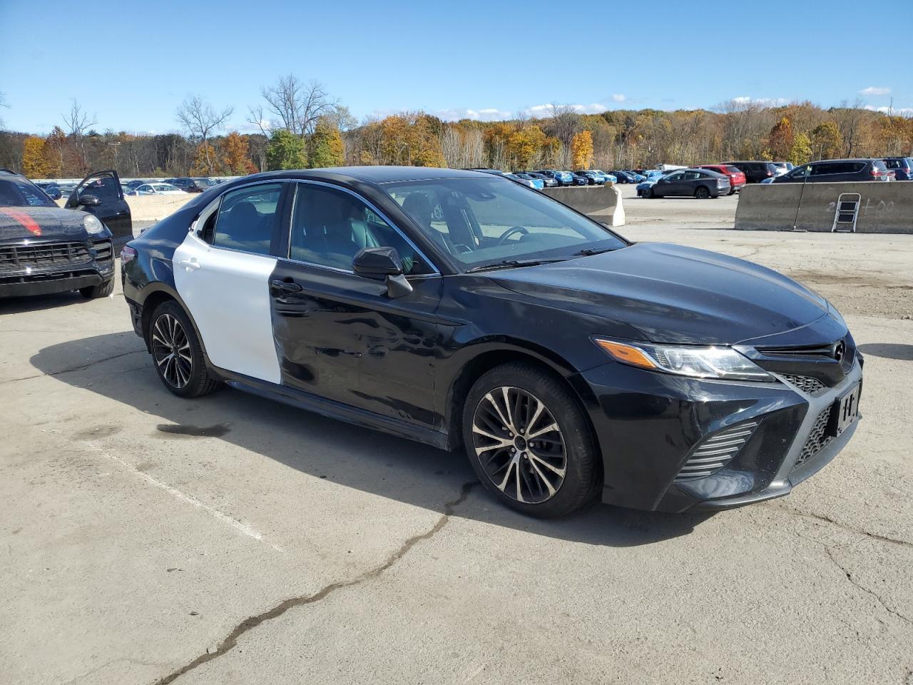 2020 Toyota Camry, SE