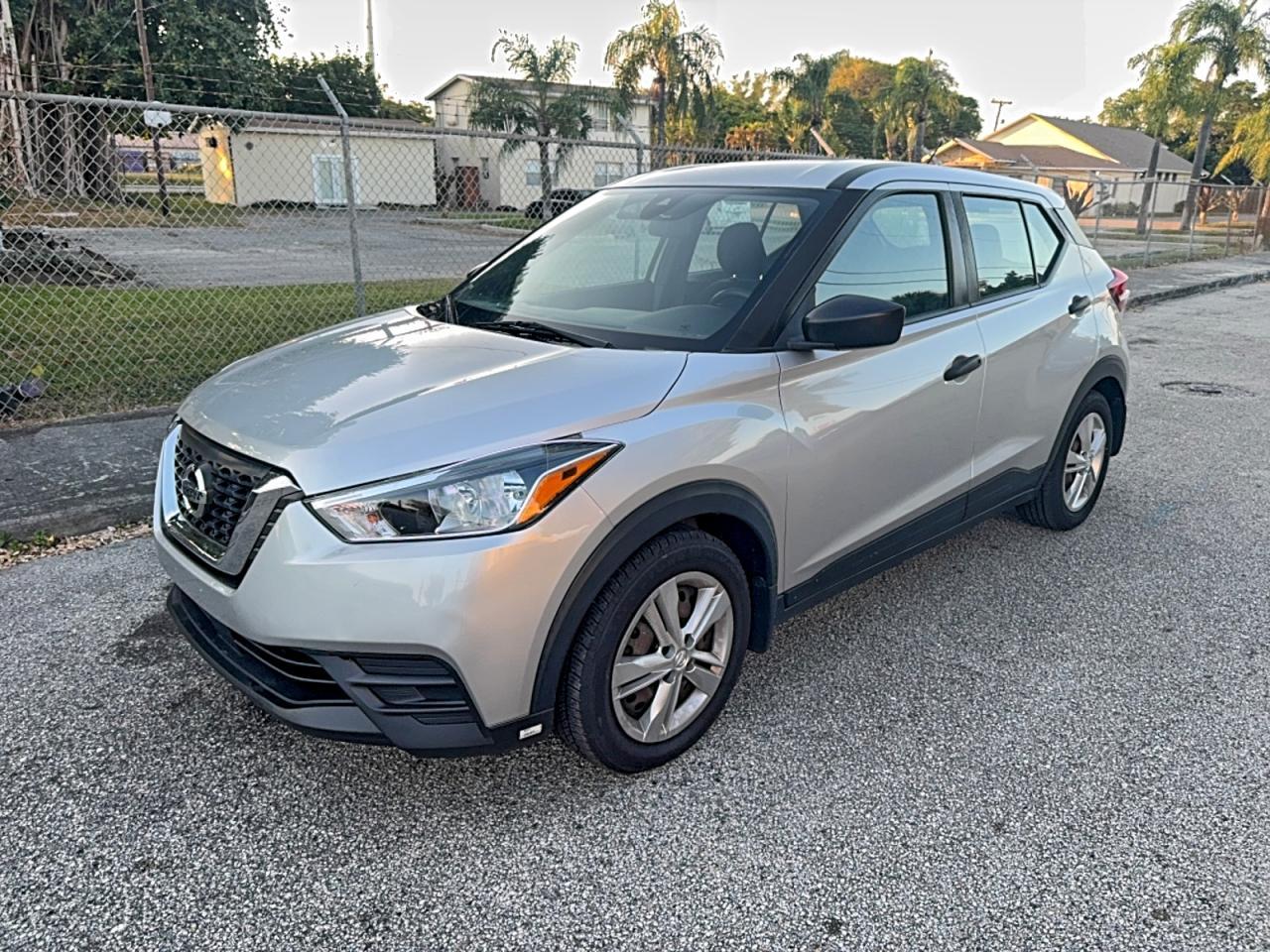 2020 Nissan Kicks, S