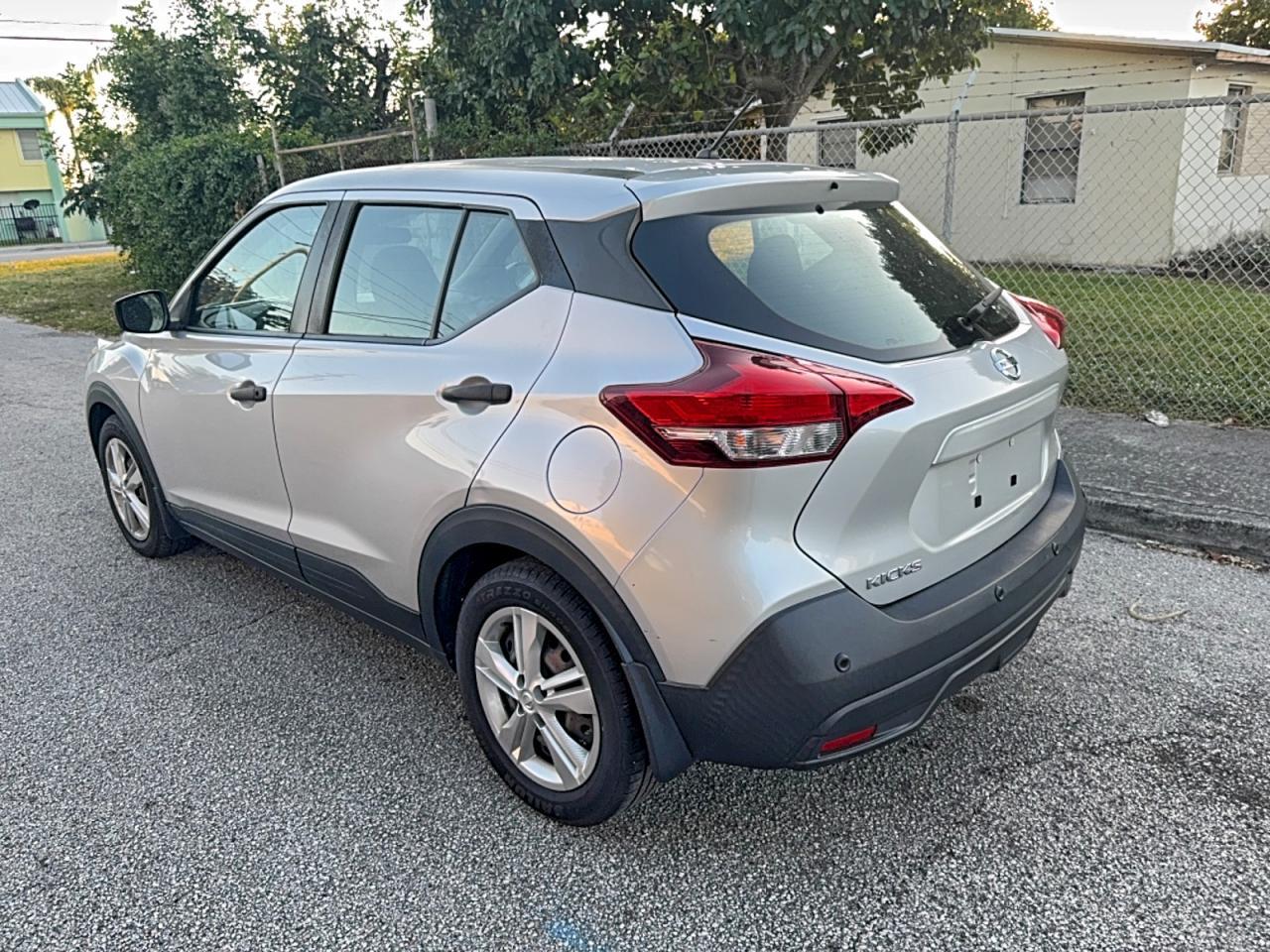 2020 Nissan Kicks, S