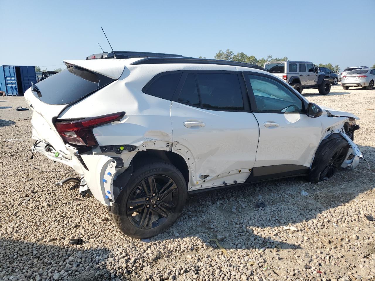 2025 Chevrolet Trax, Activ