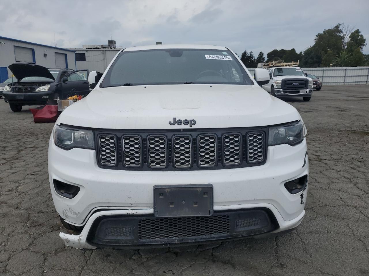 2019 Jeep Grand Cherokee, Laredo