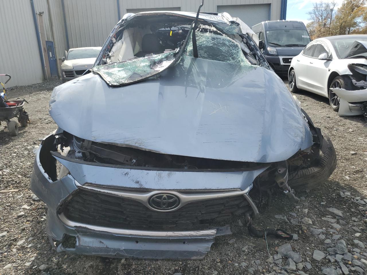 2020 Toyota Highlander, Xle