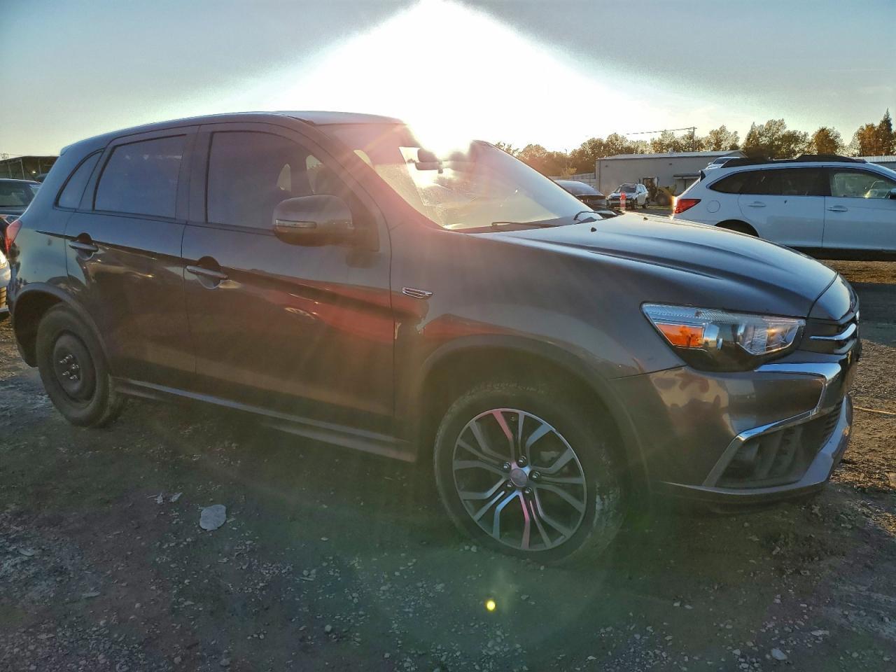 2018 Mitsubishi Outlander, ES