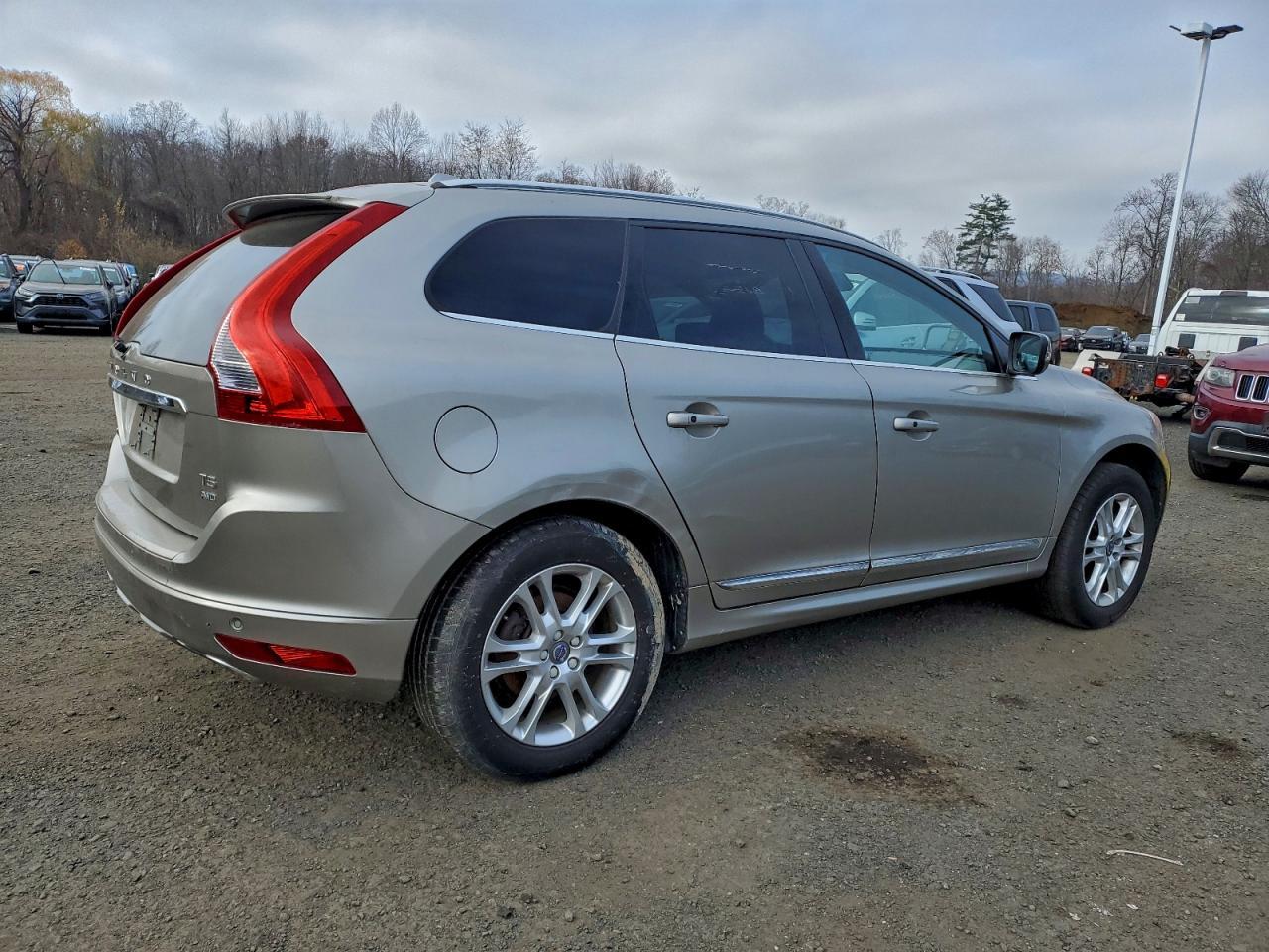 2016 Volvo XC60, T5 Premier