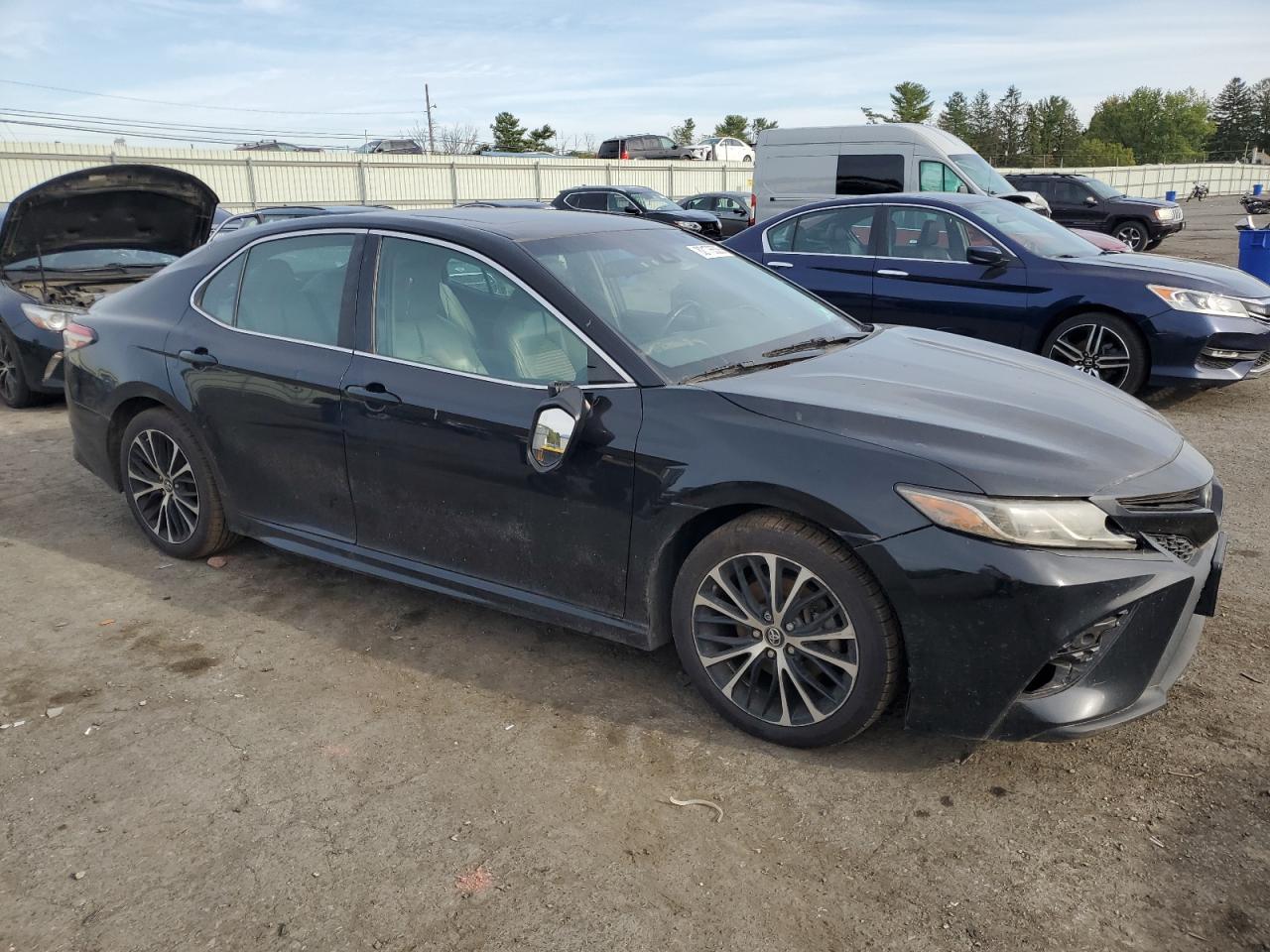 2018 Toyota Camry, L