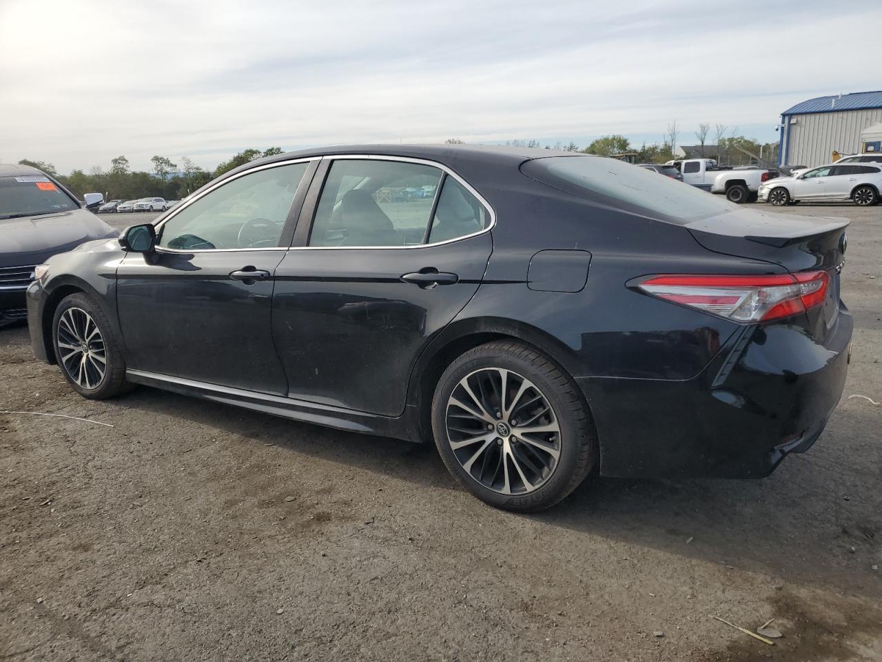 2018 Toyota Camry, L