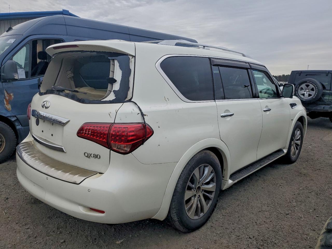 2015 Infiniti QX80
