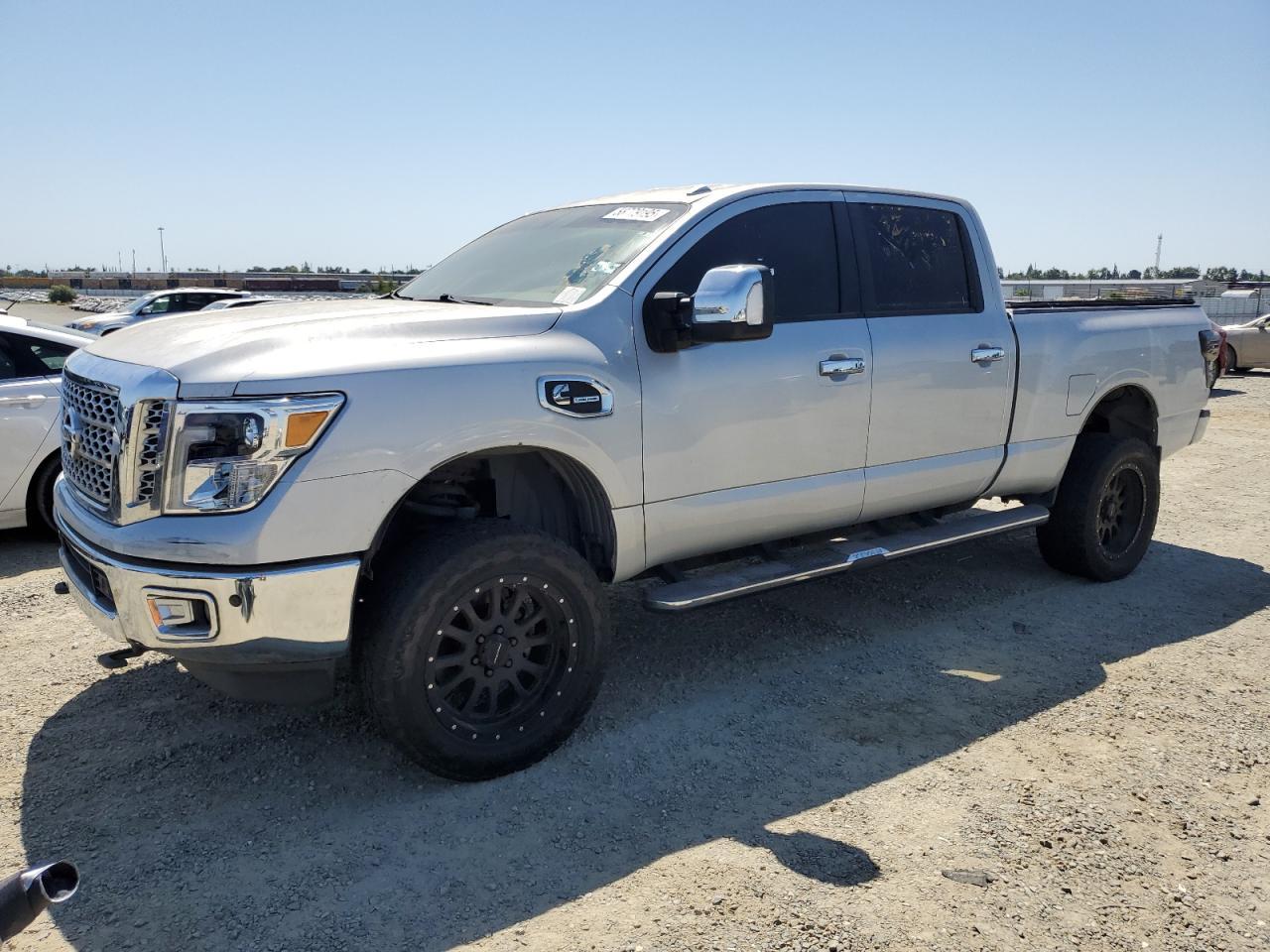 2017 Nissan Titan, SL
