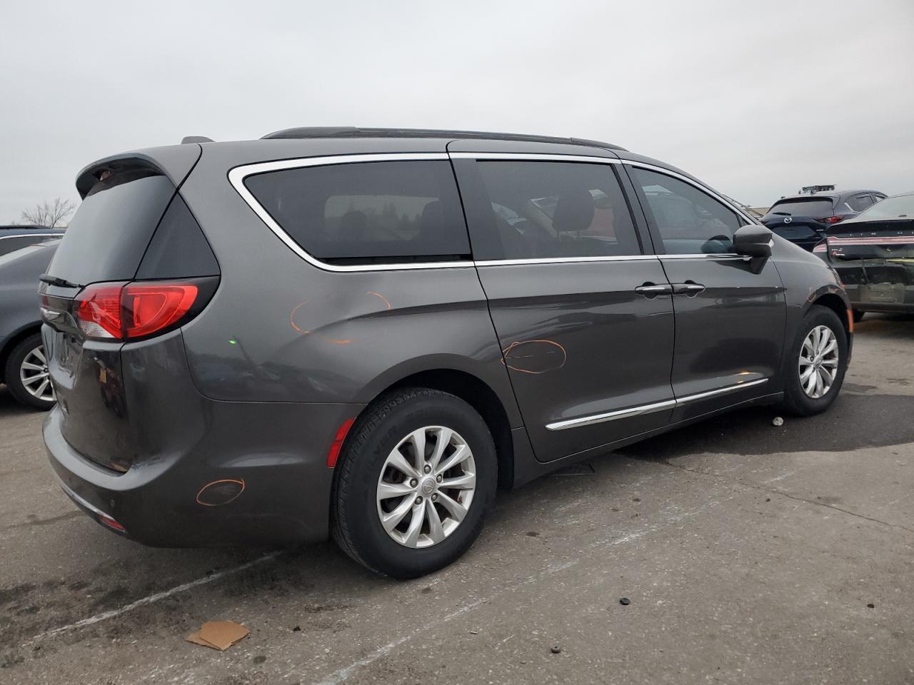 2017 Chrysler Pacifica, Touri...