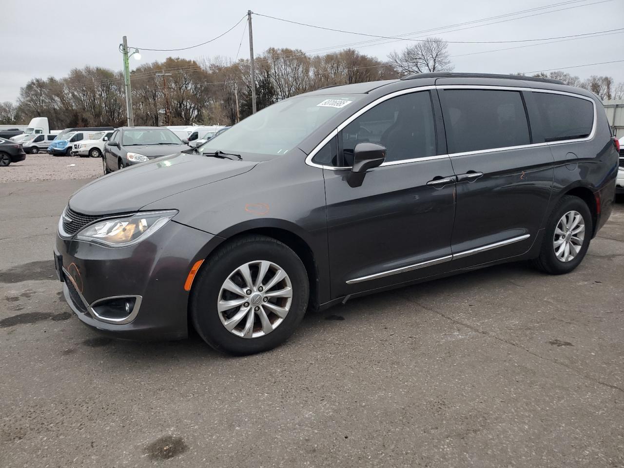 2017 Chrysler Pacifica, Touri...