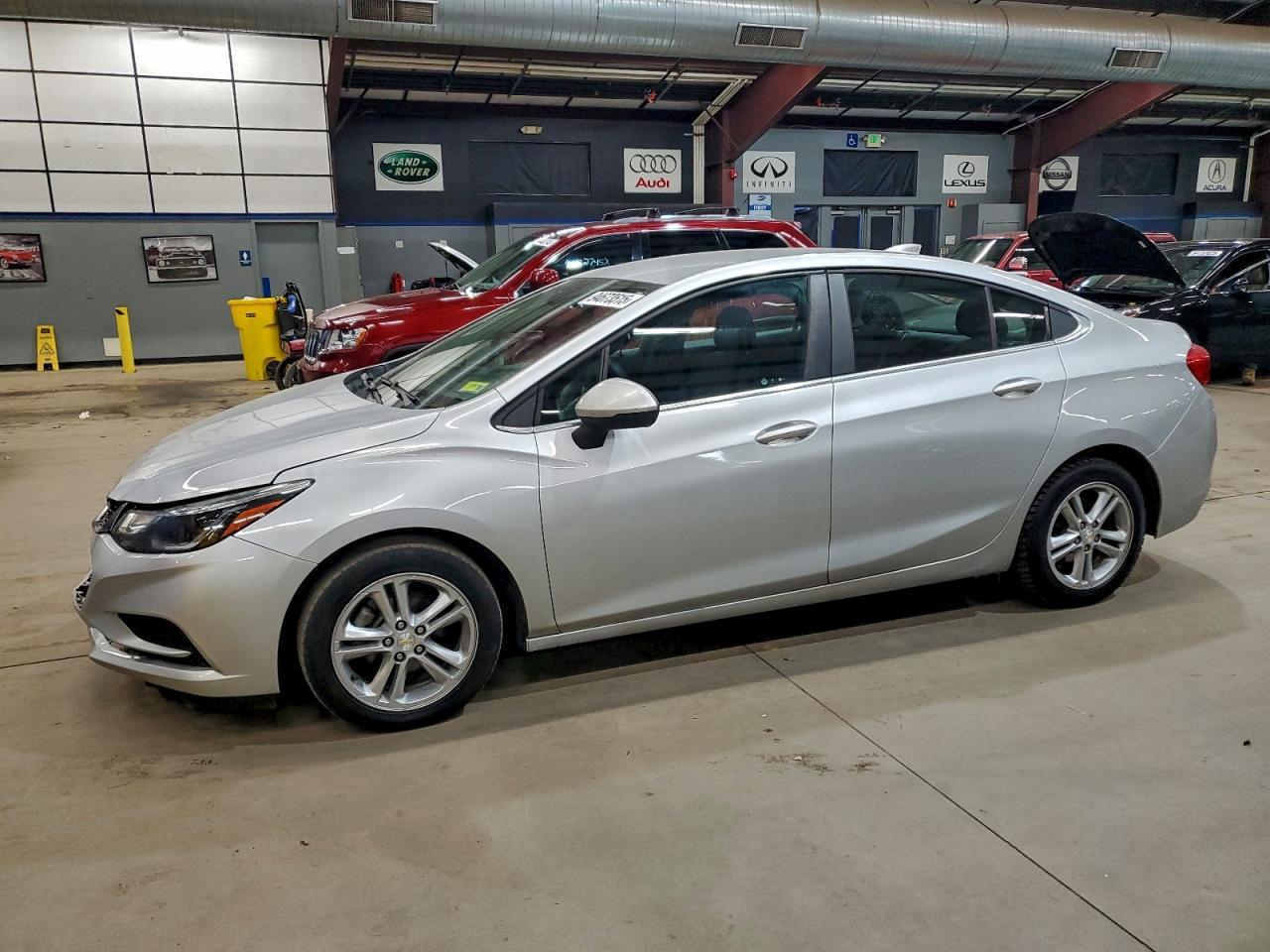2018 Chevrolet Cruze, LT