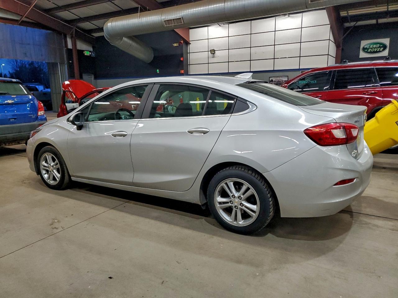 2018 Chevrolet Cruze, LT