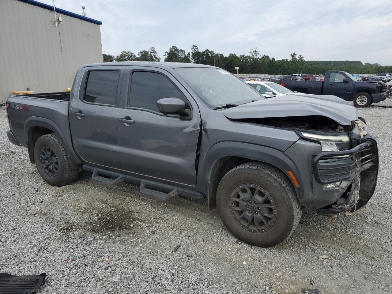 2023 Nissan Frontier, S