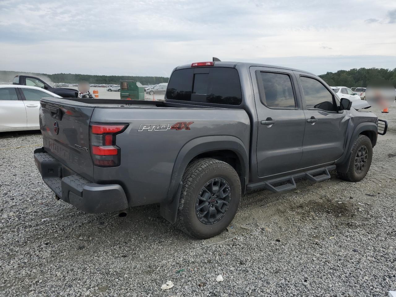 2023 Nissan Frontier, S