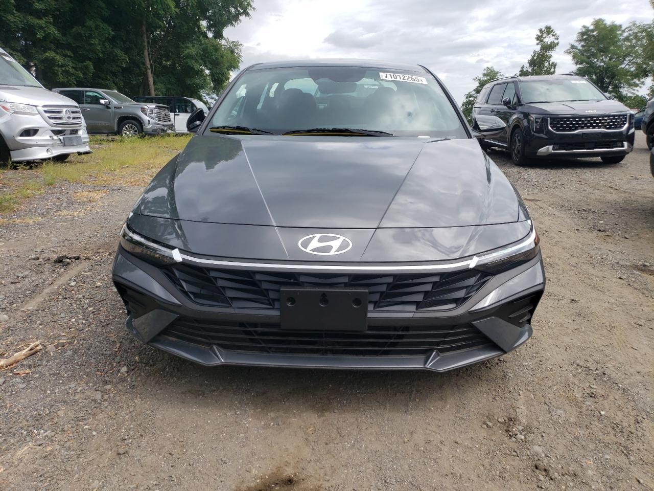 2025 Hyundai Elantra, Blue