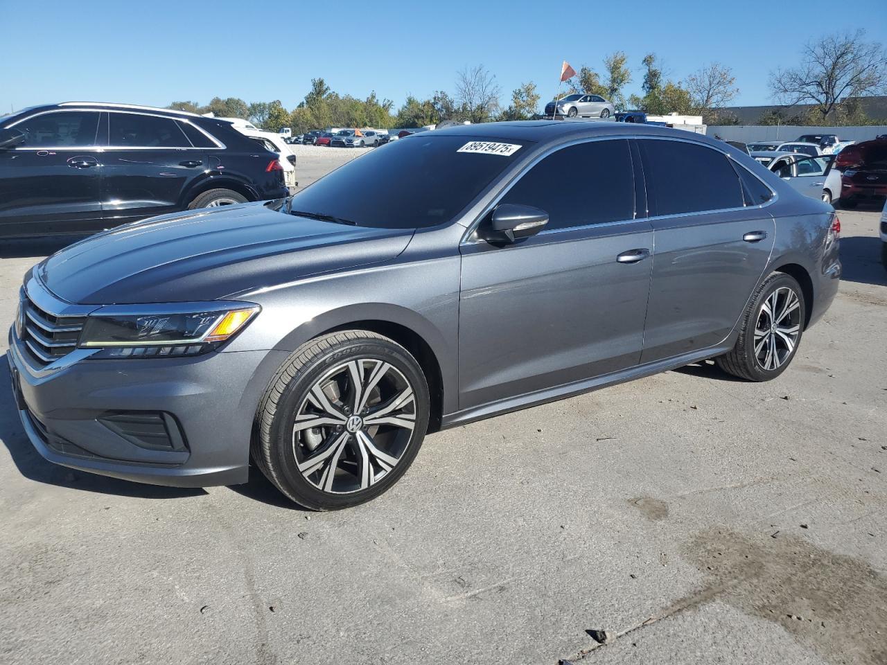 2021 Volkswagen Passat, SE