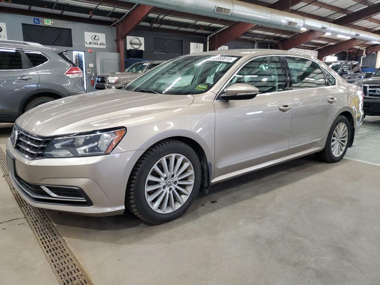 2016 Volkswagen Passat, SE