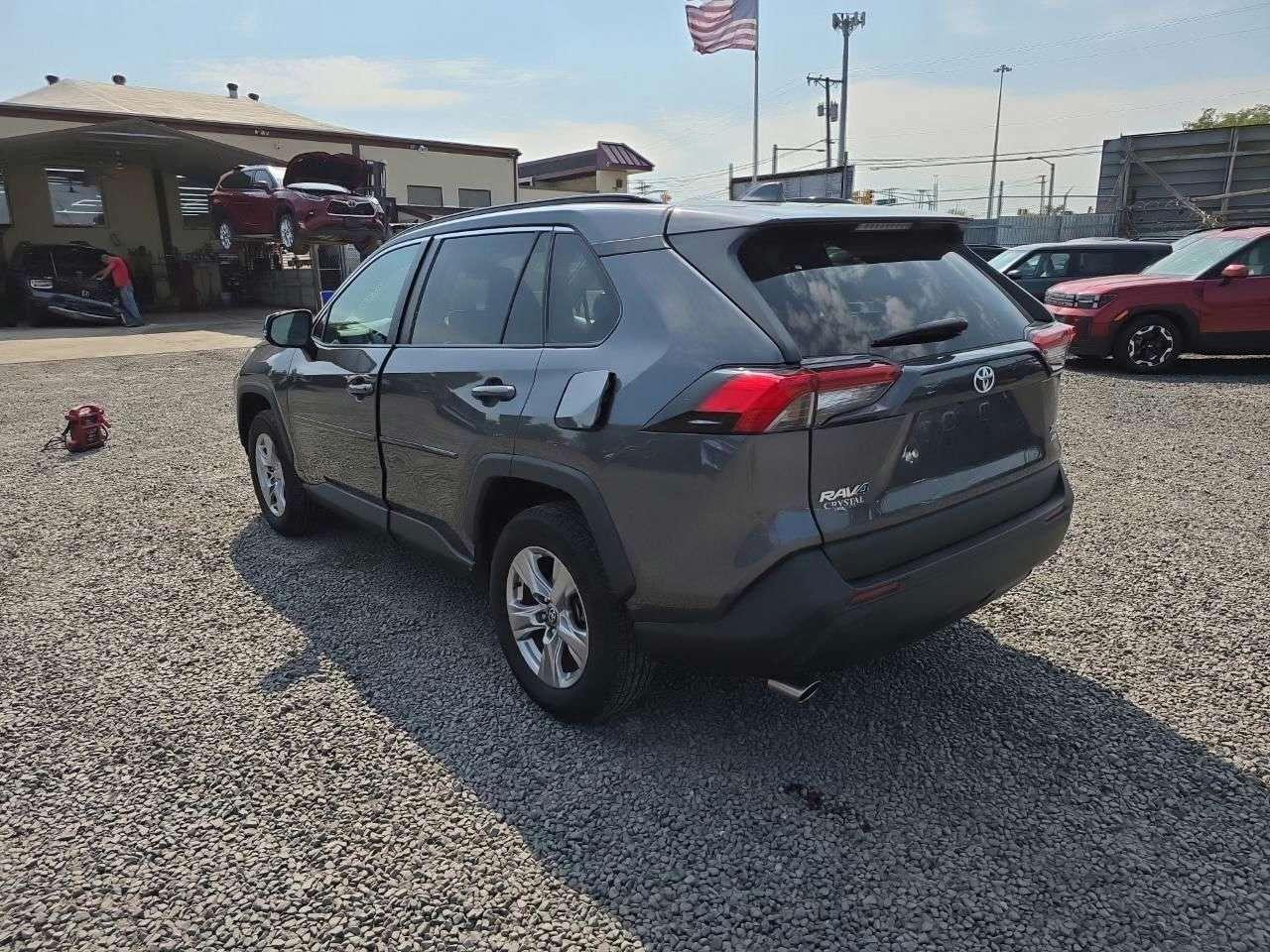 2023 Toyota RAV4, Xle