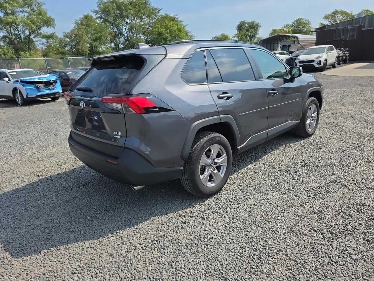 2023 Toyota RAV4, Xle