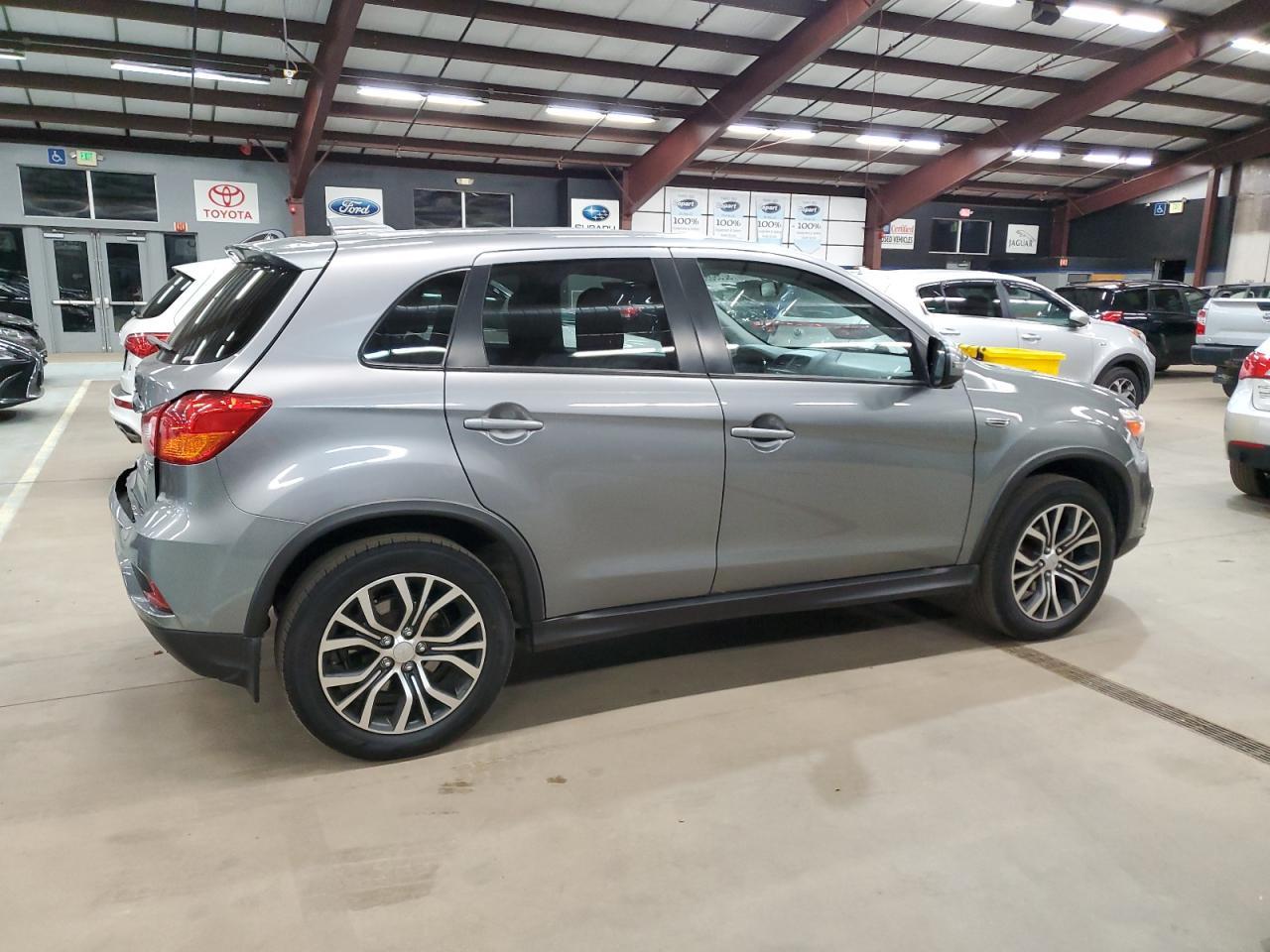 2019 Mitsubishi Outlander, ES