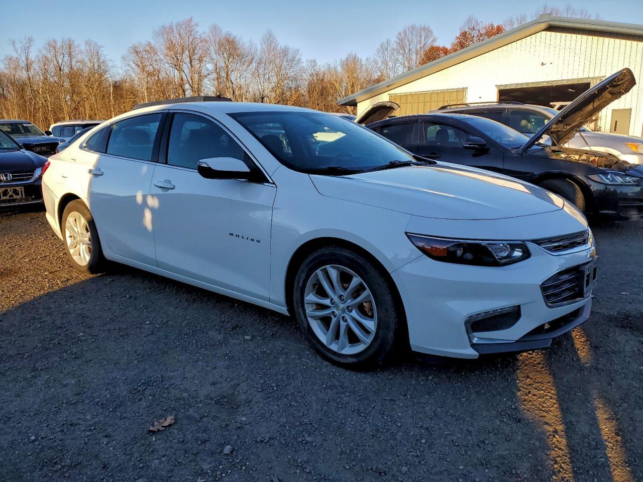 2017 Chevrolet Malibu, Hybrid